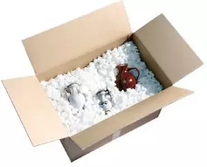 La solution de calage dans un carton pour protéger du verre