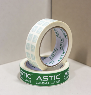 Différents types de rubans adhésifs personnalisés pour entreprises.